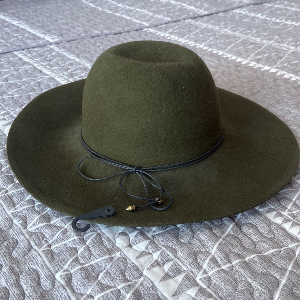 Apt. 9 100% Wool Olive Green Fedora with Black Ribbon